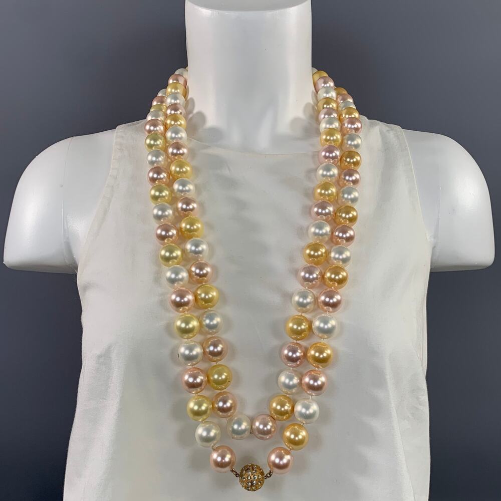 NO BRAND Cream Rose Glass Necklace